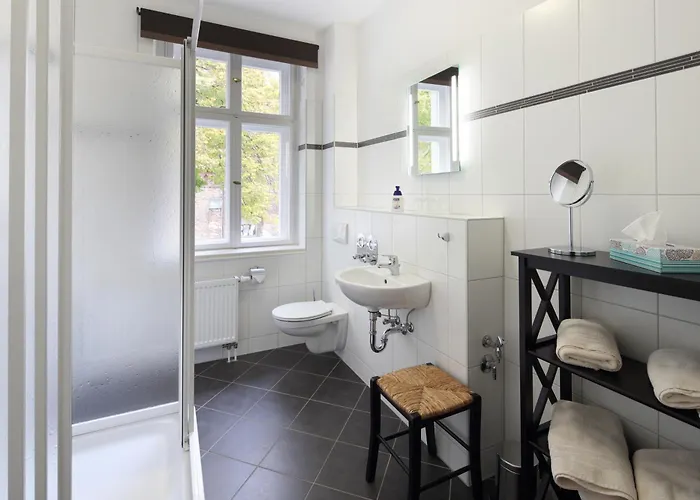 Kleine Uchtenhagen In *